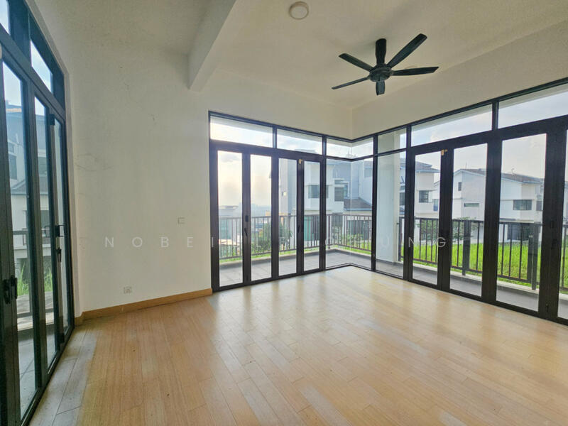 Semi-Detached House for Sale in Putra Heights (Subang Jaya) - Nobeille Chung - Balcony - PropertyGuru.com.my