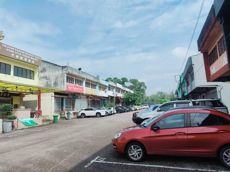 Shop for Sale in Taman Johor Jaya (Johor Bahru) - YC Fung - Exterior - PropertyGuru.com.my