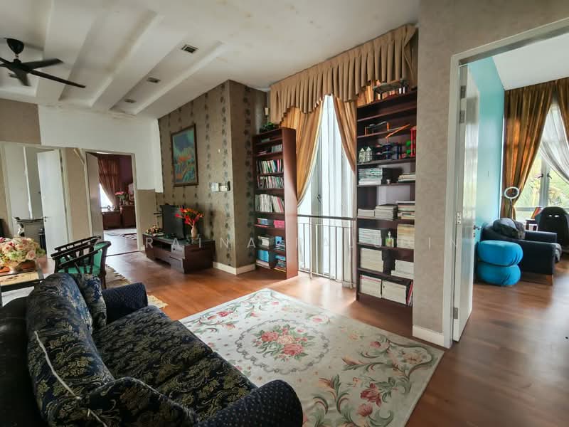 Rumah Banglo untuk Dijual di Shah Alam (Selangor) - Zuraina Rajudin - Living Room - PropertyGuru.com.my
