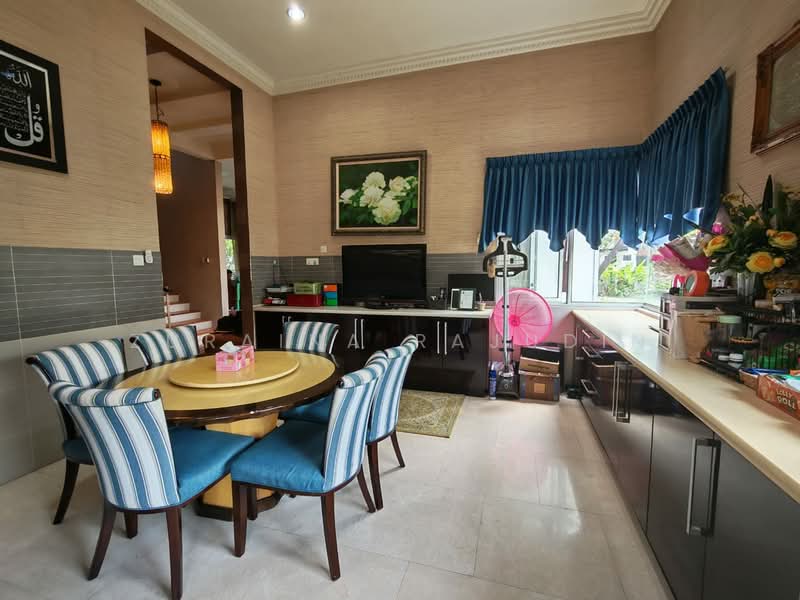 Rumah Banglo untuk Dijual di Shah Alam (Selangor) - Zuraina Rajudin - Dining Room - PropertyGuru.com.my