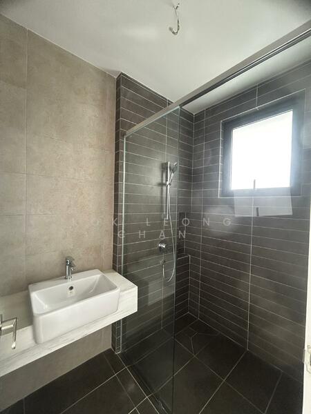 Bungalow for Sale in Banting (Selangor) - Kok Leong Chan - Bathroom - PropertyGuru.com.my