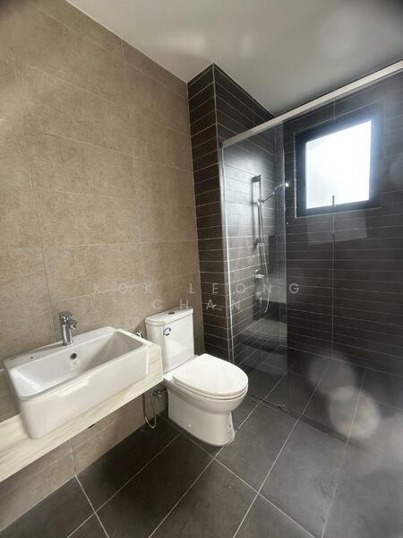 Bungalow for Sale in Banting (Selangor) - Kok Leong Chan - Bathroom - PropertyGuru.com.my