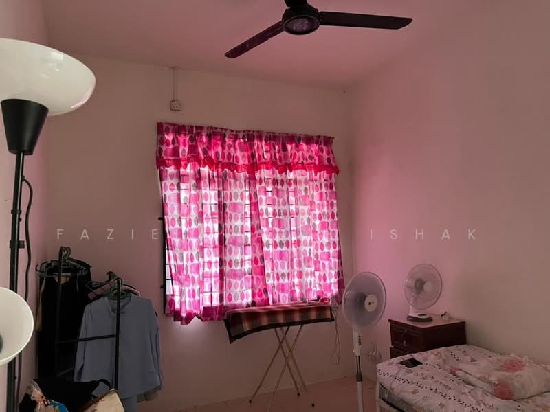 Murah!Cantik!Teres Setingkat Kempadang Sejahtera Pak Mahat untuk Untuk Dijual - RM 240,000, Feb 2026 - PropertyGuru.com.my