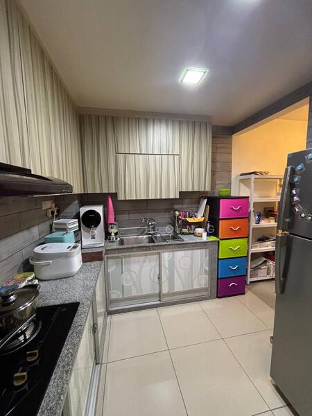 Service Residence for Rent at D'Ambience Residences (Pangsapuri Ikatan Flora) - Ah Hong - Kitchen - PropertyGuru.com.my