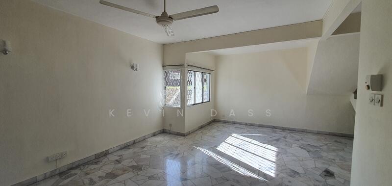 Semi-Detached House for Rent in Damansara Heights (Kuala Lumpur) - Kevin Dass - Living Room - PropertyGuru.com.my