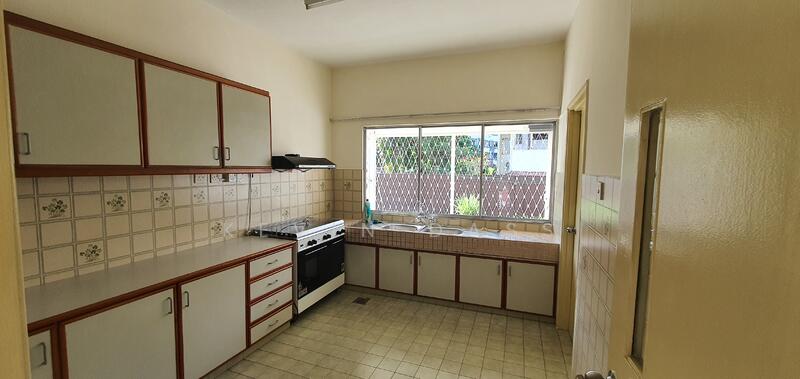 Semi-Detached House for Rent in Damansara Heights (Kuala Lumpur) - Kevin Dass - Kitchen - PropertyGuru.com.my