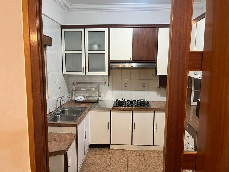 Condominium for Rent at Gold Coast Resort Condominium - Kelvin Ooi - Kitchen - PropertyGuru.com.my