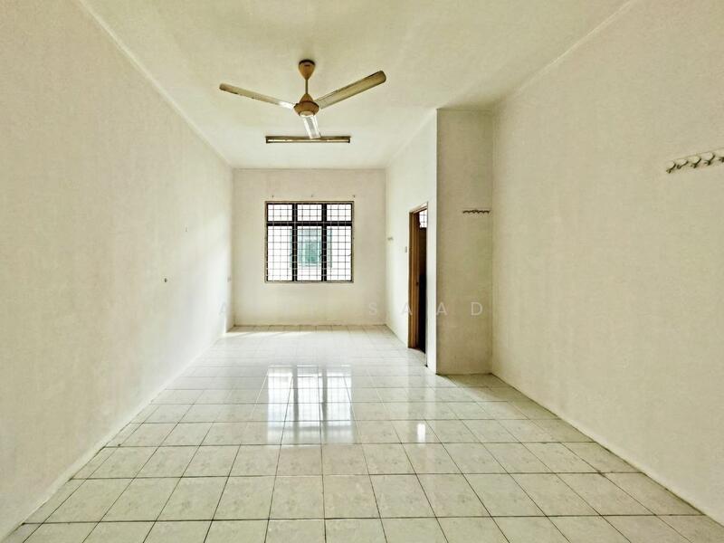 2-storey Terraced House for Sale in Kota Warisan (Sepang) - Alif Saad - Living Room - PropertyGuru.com.my