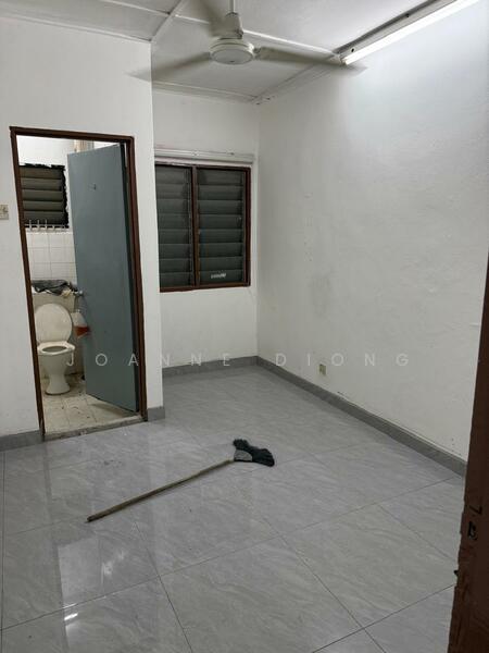 Terraced House for Rent in Rawang (Selangor) - Joanne Diong - Bathroom - PropertyGuru.com.my
