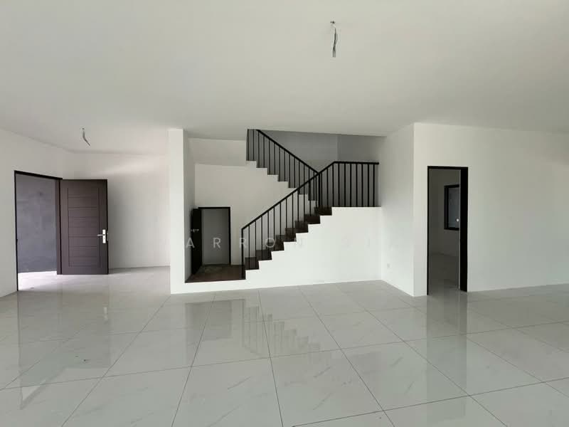 Rumah Berkembar untuk Dijual di Kung Phin (Kuching) - Warron Sia - PropertyGuru.com.my