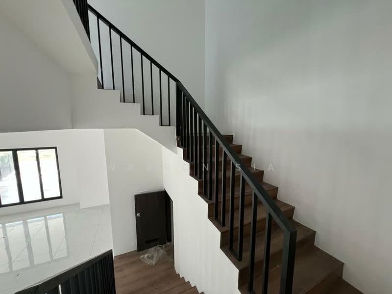 Rumah Berkembar untuk Dijual di Kung Phin (Kuching) - Warron Sia - PropertyGuru.com.my
