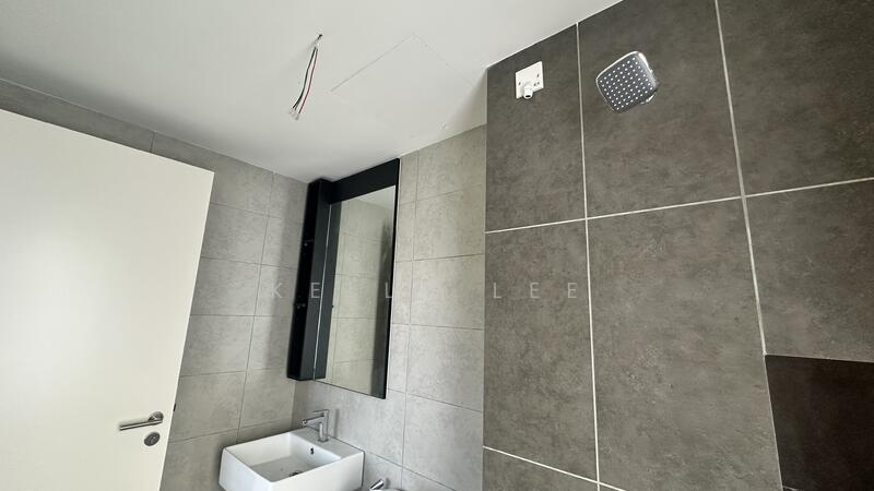 Service Residence for Sale at D'Erica - Kelly Lee - Master Bathroom - PropertyGuru.com.my