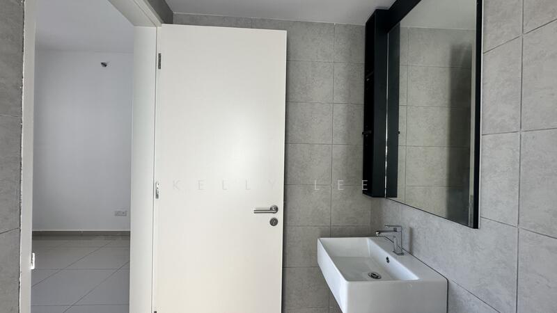 Service Residence for Sale at D'Erica - Kelly Lee - Master Bathroom - PropertyGuru.com.my