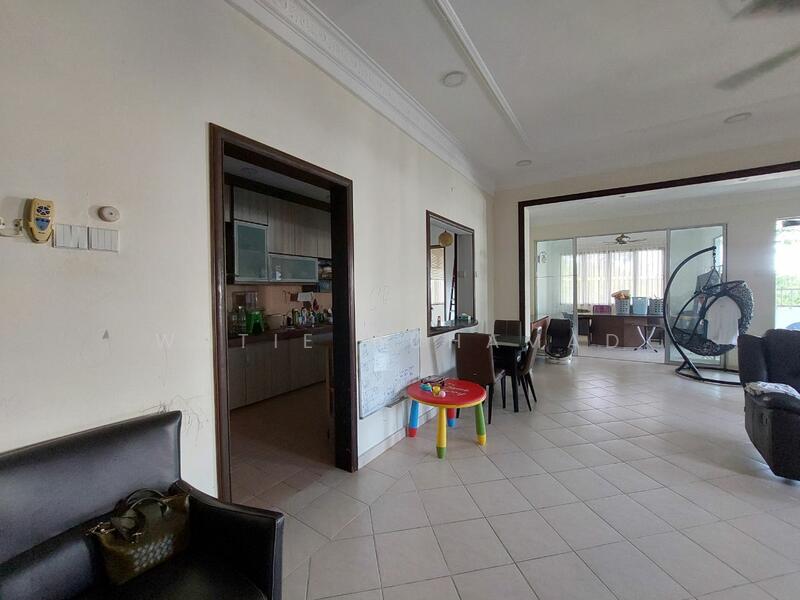 Sri Lojing Condominiums untuk Untuk Dijual - RM 700,000, Feb 2026 - Living Room - PropertyGuru.com.my