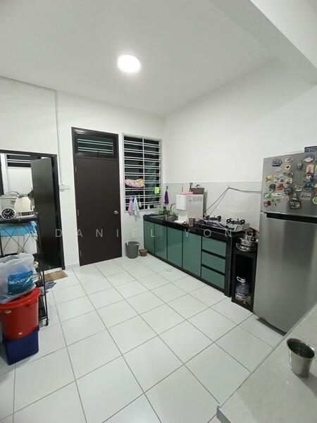 2-storey Terraced House for Sale in Taman Austin Duta (Tebrau) - Daniel Yong - Kitchen - PropertyGuru.com.my