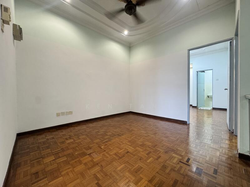 2-storey Terraced House for Sale in Seri Kembangan (Selangor) - KEN TAN - Interior - PropertyGuru.com.my