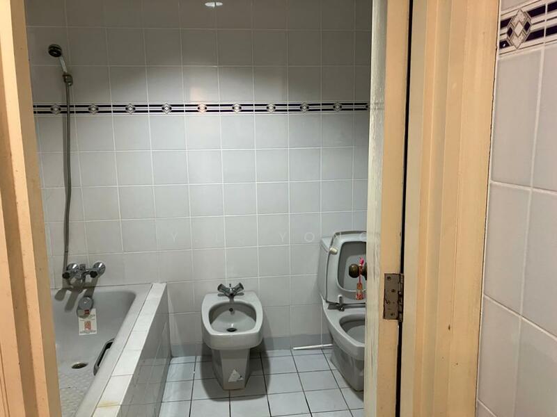 Condominium for Sale at D' Mayang Condominium - Y.L. Yong - Bathroom - PropertyGuru.com.my