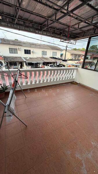 2-storey Terraced House for Sale in Permas Jaya (Johor Bahru) - Sandra Tan - Balcony - PropertyGuru.com.my