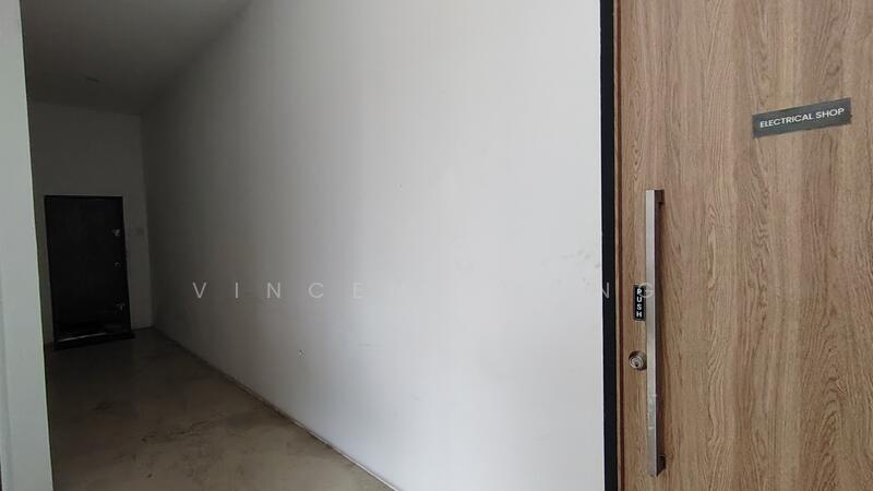 Warehouse for Rent in Nilai (Negeri Sembilan) - Vincent wong - Corridor - PropertyGuru.com.my