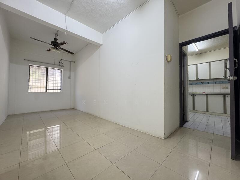 2-storey Terraced House for Sale in Seri Kembangan (Selangor) - KEN TAN - Interior - PropertyGuru.com.my