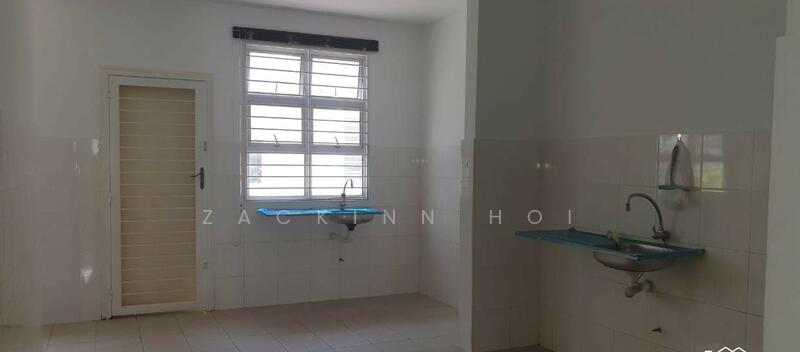 2-storey Terraced House for Sale in Kemuning Utama (Shah Alam) - Zackinn Hoi - Kitchen - PropertyGuru.com.my