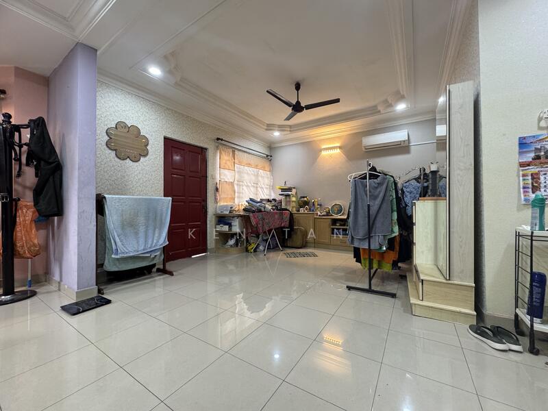 For Sale - 2 Storey Semi D @ Taman Universiti Indah, Seri Kembangan