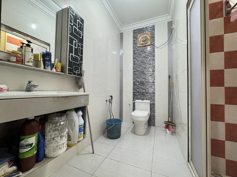 For Sale - 2 Storey Semi D @ Taman Universiti Indah, Seri Kembangan