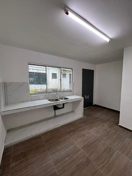 2-storey Terraced House for Sale in Taman Perwira Jaya (Kluang) - Win Lim - Kitchen - PropertyGuru.com.my