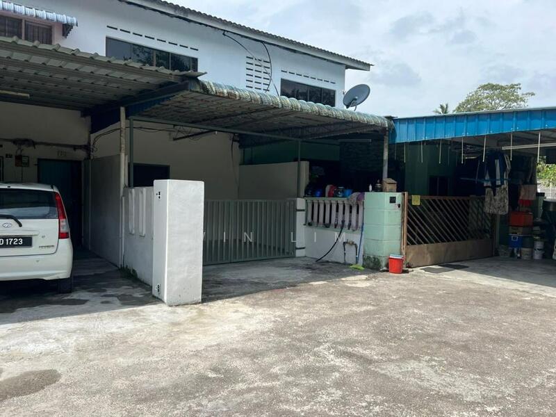 2-storey Terraced House for Sale in Taman Perwira Jaya (Kluang) - Win Lim - Exterior - PropertyGuru.com.my