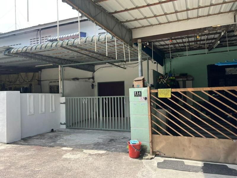 2-storey Terraced House for Sale in Taman Perwira Jaya (Kluang) - Win Lim - Exterior - PropertyGuru.com.my