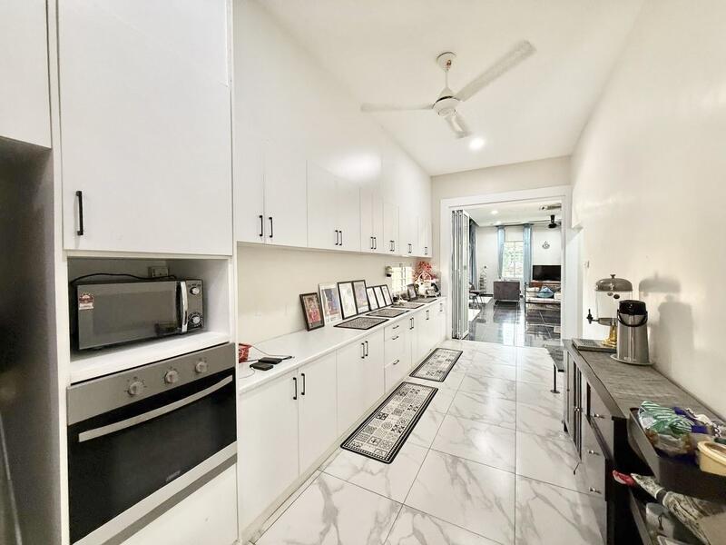 Idaman Villa Bandar Sri Sendayan untuk Untuk Dijual - RM 950,000, Feb 2026 - Kitchen - PropertyGuru.com.my