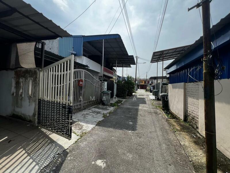 2-storey Terraced House for Sale in Bandar Selesa Jaya (Skudai) - Muhamad Asrul - Exterior - PropertyGuru.com.my