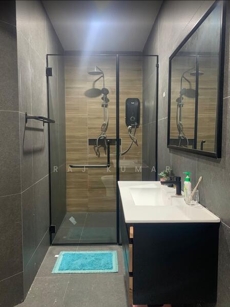 Semi-Detached House for Sale in Rawang (Selangor) - Raj Kumar - Bathroom - PropertyGuru.com.my
