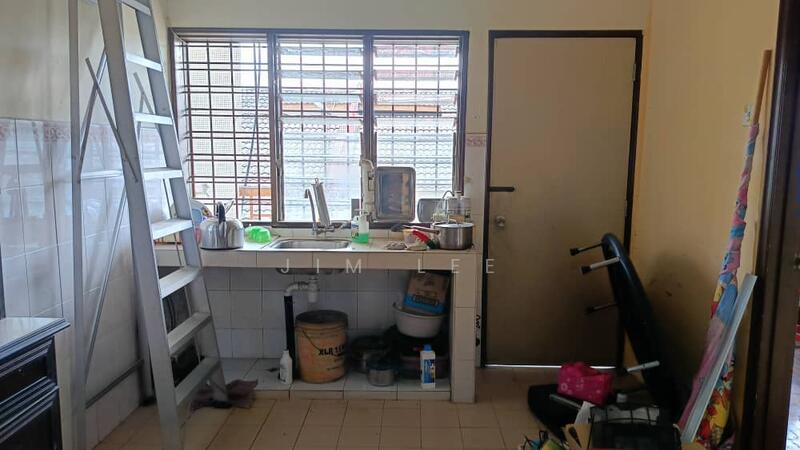 Rumah Bandar untuk Dijual di Taman Wangsa Permai (Kepong) - Jim Lee - Kitchen - PropertyGuru.com.my