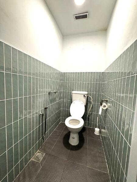 Retail Office for Rent in Mont Kiara (Kuala Lumpur) - Mezzie . - Bathroom - PropertyGuru.com.my