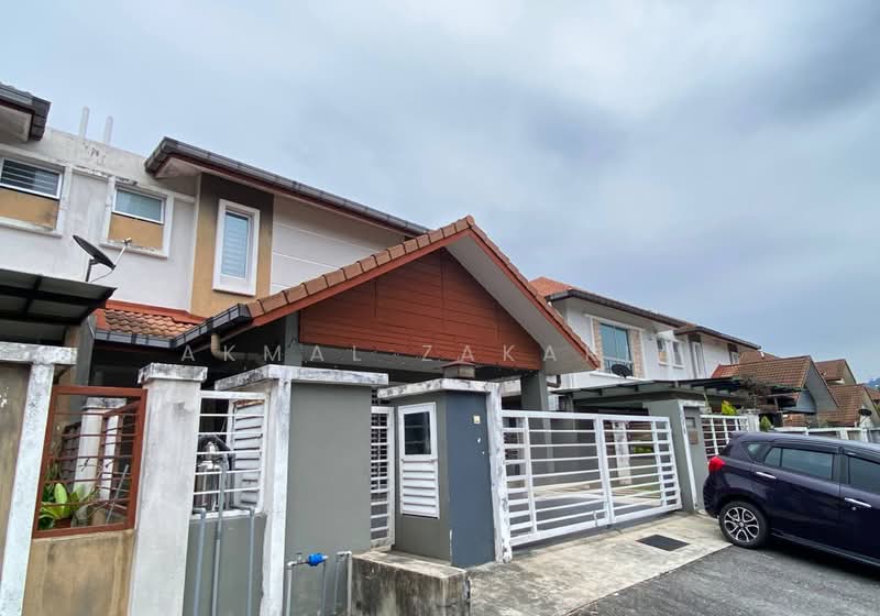 Semi-Detached House for Sale in Bangi (Selangor) - Akmal Zakaria - PropertyGuru.com.my