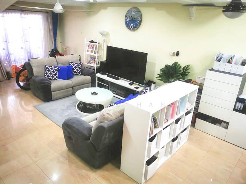 2-storey Terraced House for Sale in Seksyen 8 (Kota Damansara) - Mohamad Hanafi - Living Room - PropertyGuru.com.my