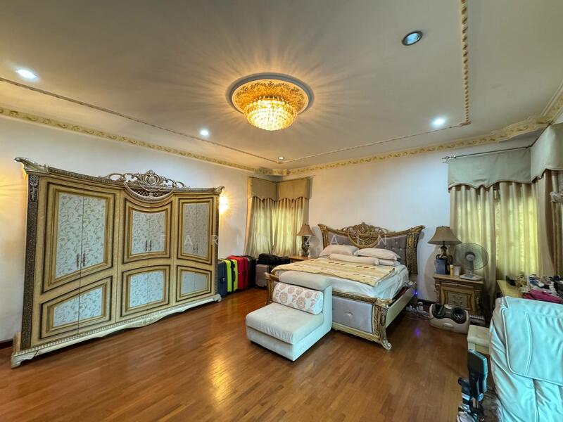 Bungalow for Sale in Setia Eco Park (Setia Alam) - Farid Zain - Bedroom - PropertyGuru.com.my