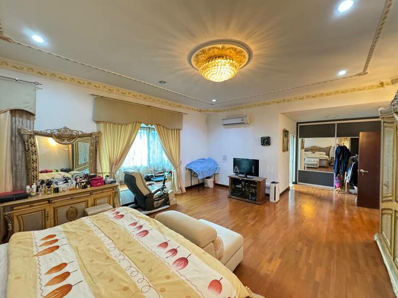 Bungalow for Sale in Setia Eco Park (Setia Alam) - Farid Zain - Master Bedroom - PropertyGuru.com.my