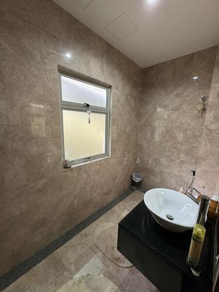 Bungalow for Sale in Setia Eco Park (Setia Alam) - Farid Zain - Bathroom - PropertyGuru.com.my