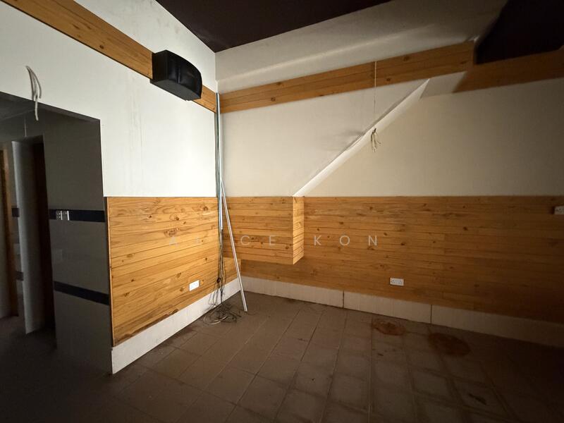 Shop for Rent in Kuching (Sarawak) - Alice Kon - Interior - PropertyGuru.com.my