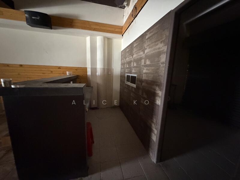 Shop for Rent in Kuching (Sarawak) - Alice Kon - Interior - PropertyGuru.com.my