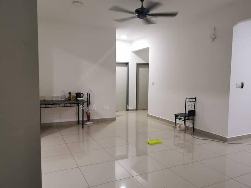 Tulip Residence untuk Untuk Disewa - RM 1,700 /bulan, Feb 2026 - Living Room - PropertyGuru.com.my