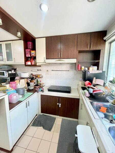 1.5-storey Terraced House for Sale in Taman Sutera (Johor Bahru) - Han Yong Ang - Kitchen - PropertyGuru.com.my