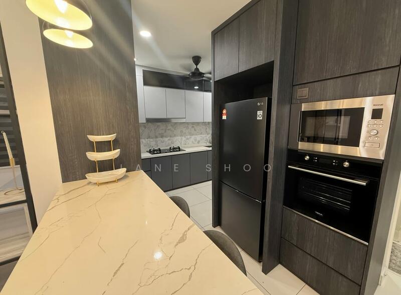 Condominium for Rent at Paraiso Residence @ The Earth - Jane Shoo - Kitchen - PropertyGuru.com.my