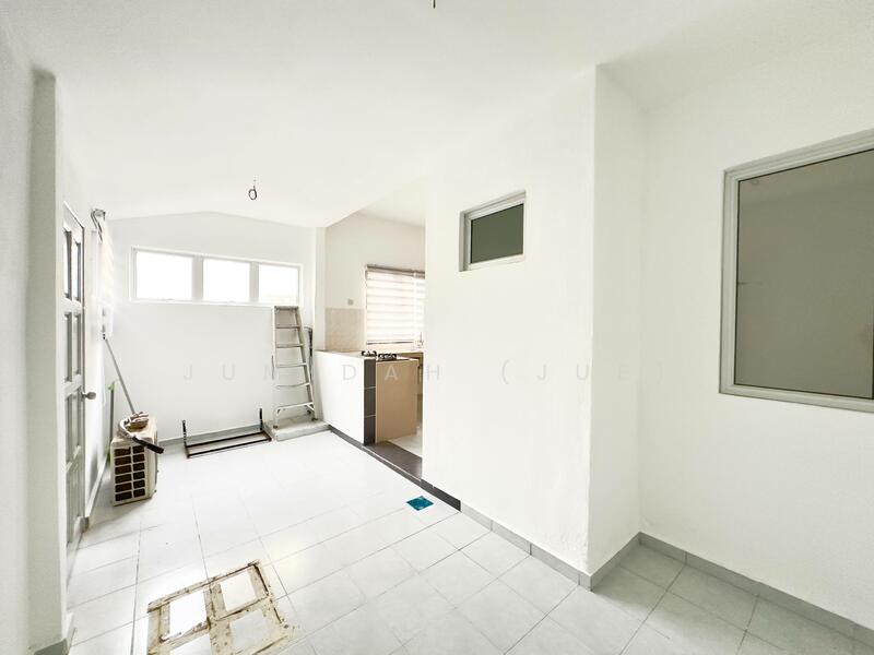 2-storey Terraced House for Sale in Sungai Buloh (Selangor) - JUMIDAH (JUE) - Kitchen - PropertyGuru.com.my