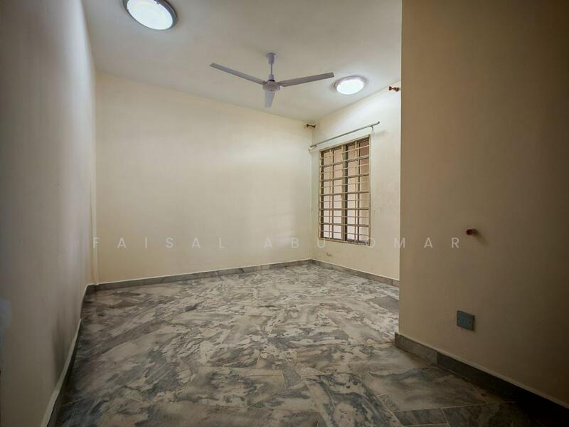 Terraced House for Sale in Bandar Kinrara Seksyen 5 (Bandar Kinrara) - Faisal Abu Omar - Interior - PropertyGuru.com.my