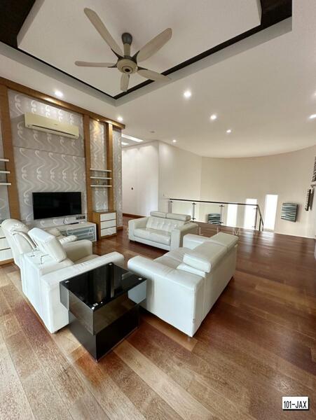 Bungalow for Sale in Setia Eco Park (Setia Alam) - Cassey Lim - Living Room - PropertyGuru.com.my