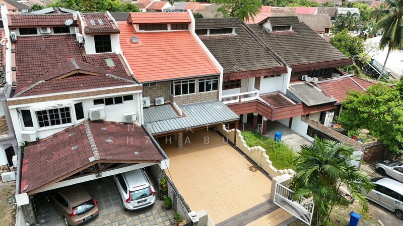 2-storey Terraced House for Sale in Seksyen 8 (Shah Alam) - Nahathir Shahabudin - Exterior - PropertyGuru.com.my
