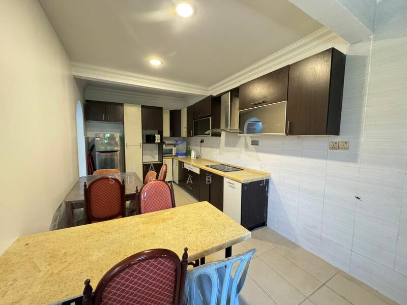 2-storey Terraced House for Sale in Seksyen 8 (Shah Alam) - Nahathir Shahabudin - Kitchen - PropertyGuru.com.my